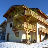 COURCHEVEL chrobak styl alpejski dom drewniany konstrukcje drewniane
