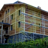 LA PLAGNE chrobak dom drewniany styl alpejski